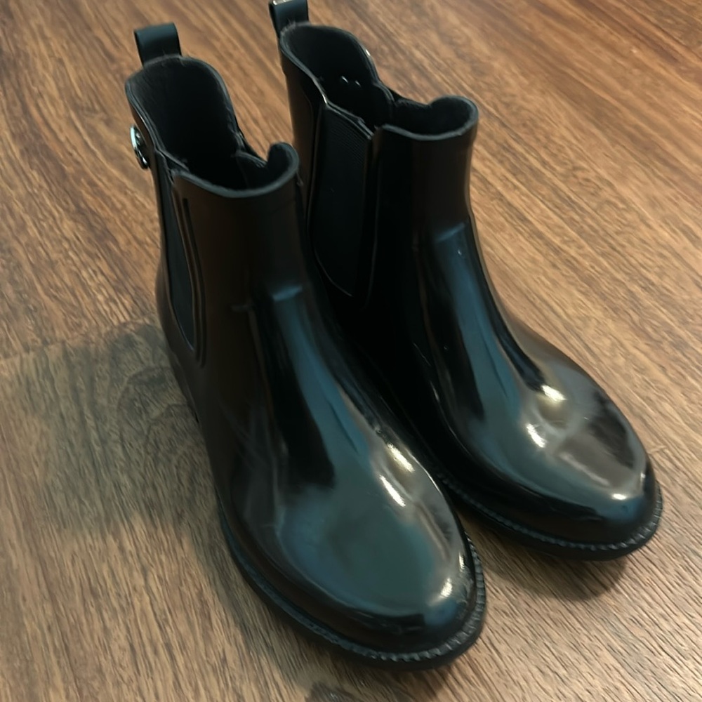 Michael Kors Ankle Rubber Rainboots size 7